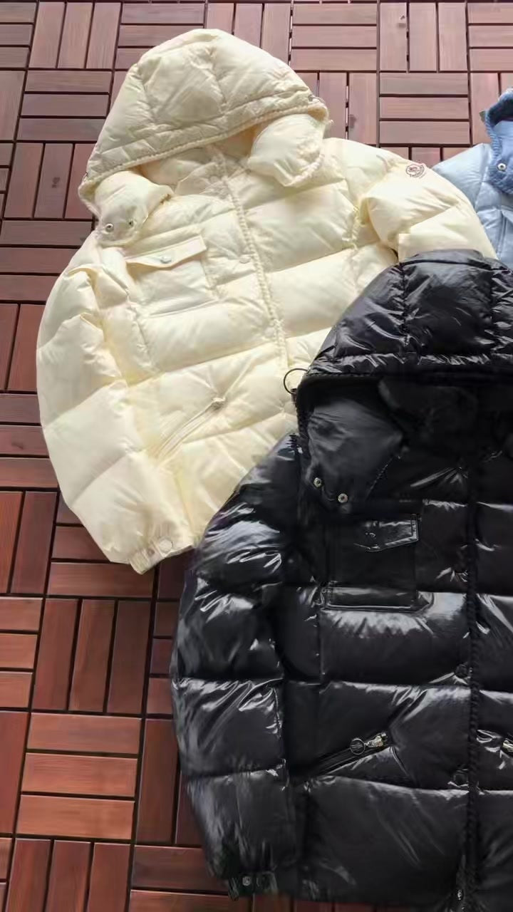 MONCLER PUFFER BLACK