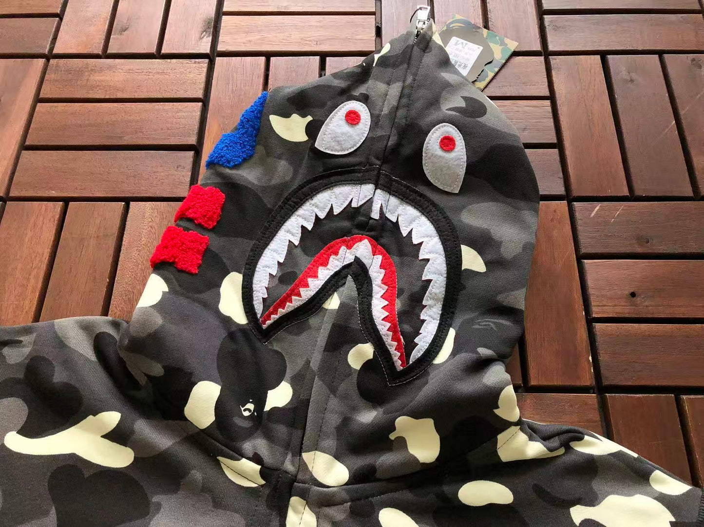 BAPE HOODIE 3