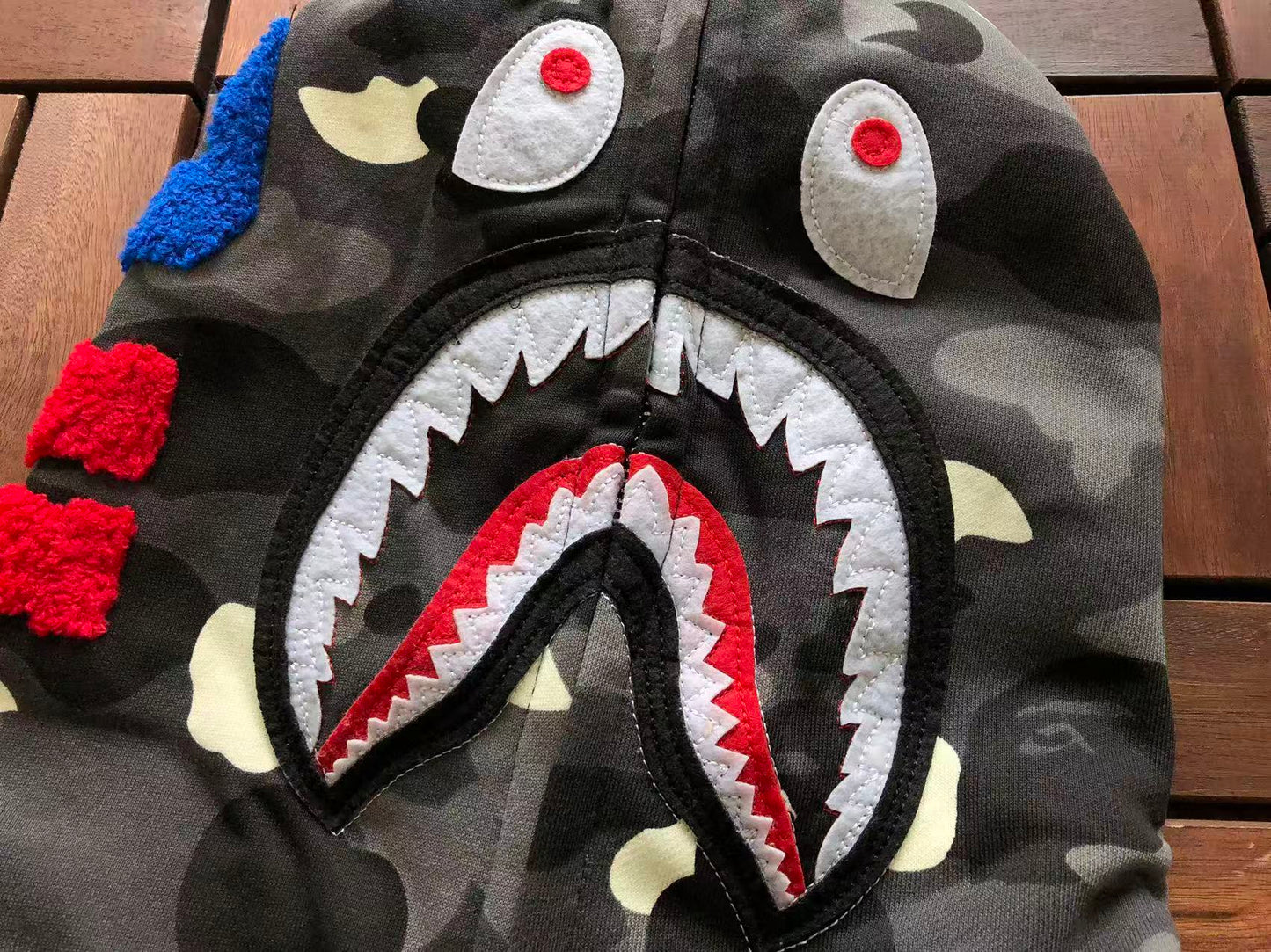 BAPE HOODIE 3