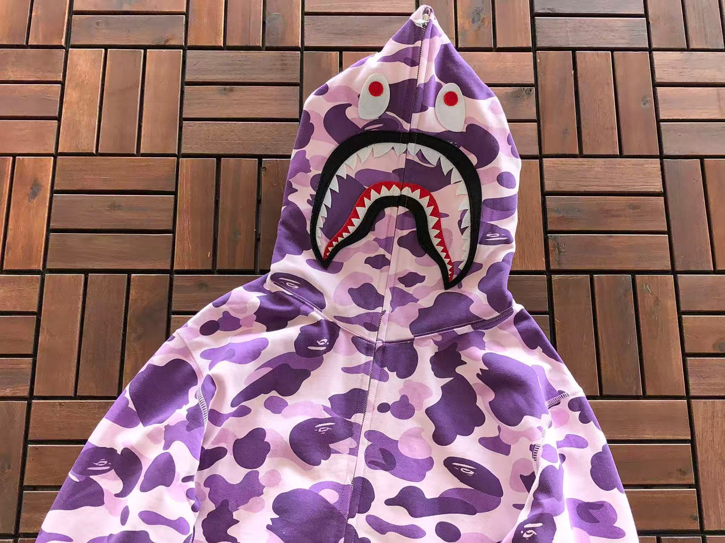 BAPE HOODIE 4