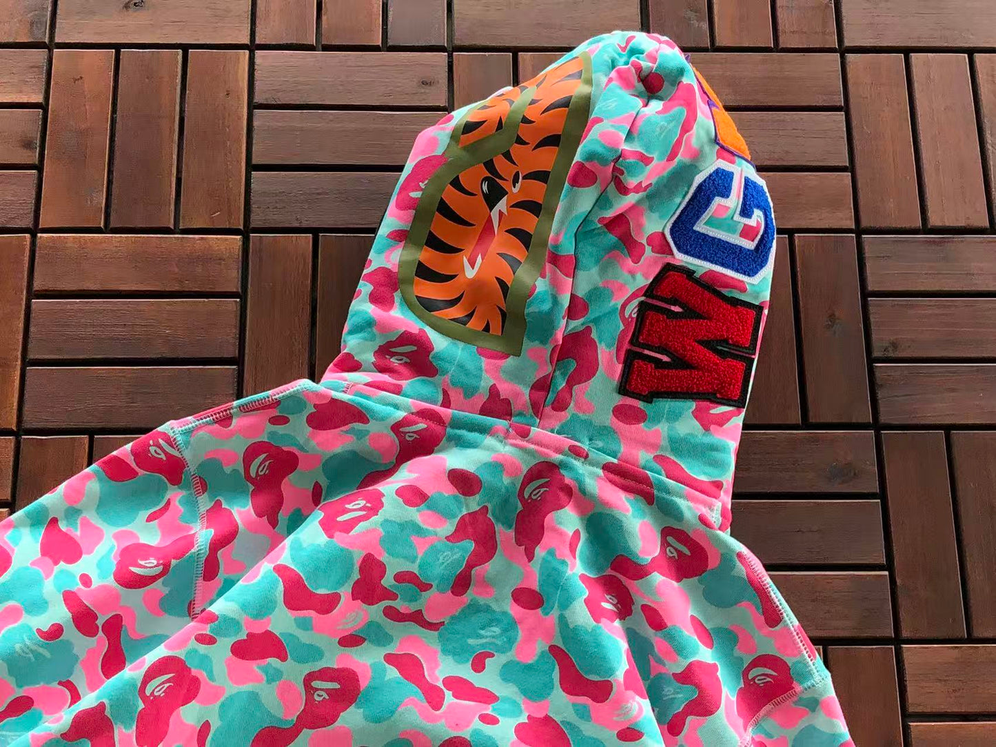 BAPE HOODIE 8